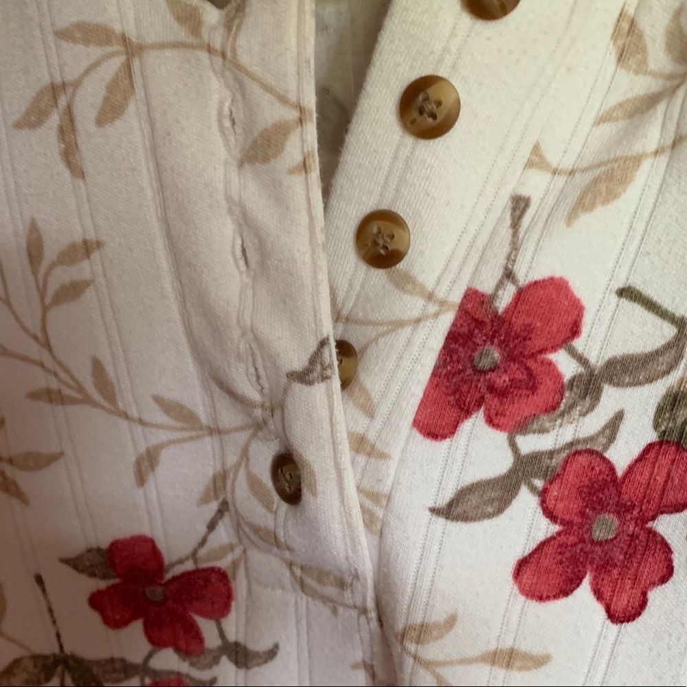 Patterned Tee - Picture 4 of 4